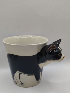 Ceramic Black & White Tuxedo Cat Mug with 3D Cat Handle
